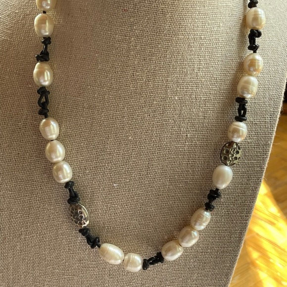 Tica Rose 925 pearl necklace & bracelet - Picture 9 of 16